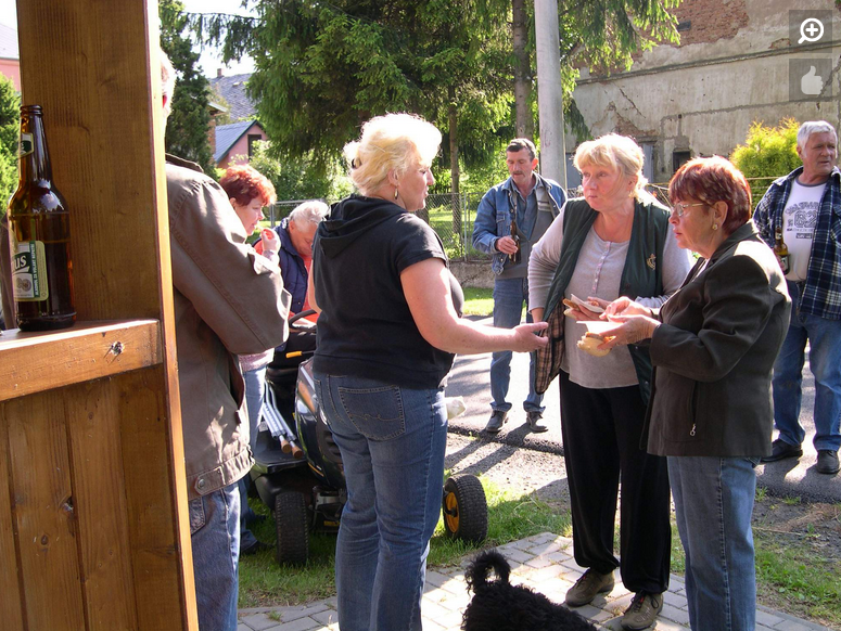 2014- stavění a kácení máje 3